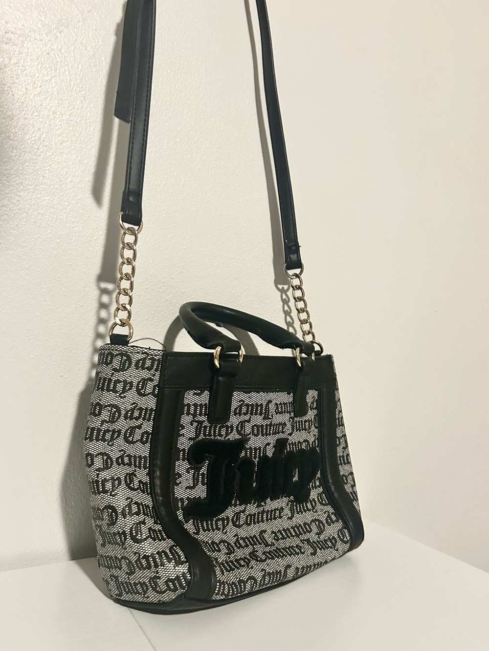 Juicy Couture Black & White Handbag/Crossbody